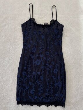 Lucy in the Sky | Dresses | Amari Gold Floral Mesh Dress | Poshmark